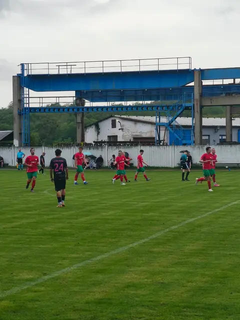 Moravské Bránice – Oslavany „B“ 3:1 — fotka 24
