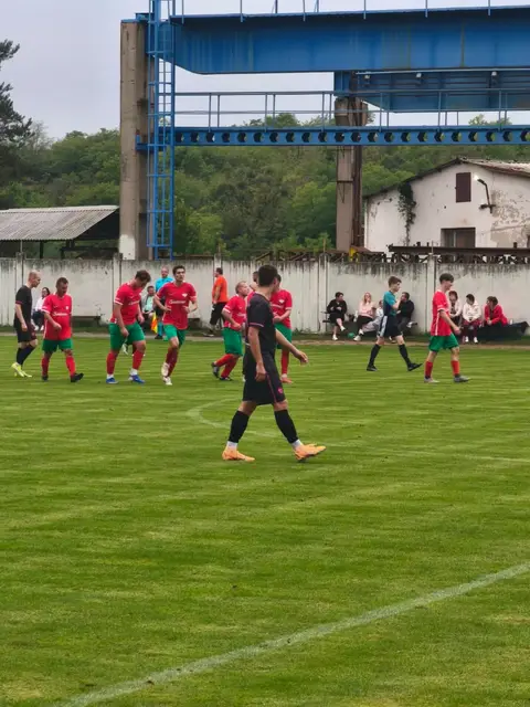 Moravské Bránice – Oslavany „B“ 3:1 — fotka 40