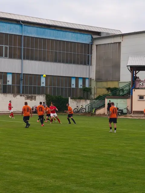 Moravské Bránice – Zastávka „B“ 2:1 (1:1) — fotka 17