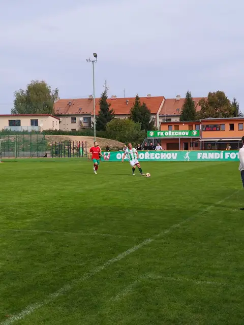 Ořechov „B“ – Moravské Bránice 0:3 — fotka 8