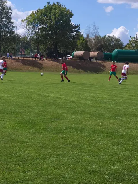 Zbraslav „B“ – Moravské Bránice 0:2 (0:1) — fotka 8