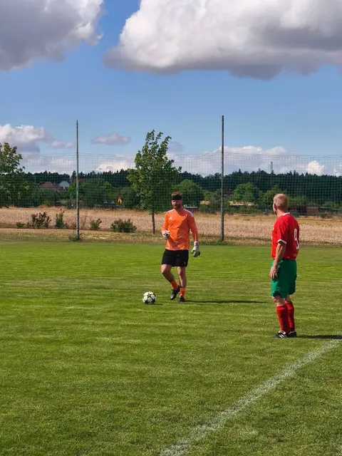 Zbraslav „B“ – Moravské Bránice 0:2 (0:1) — fotka 13