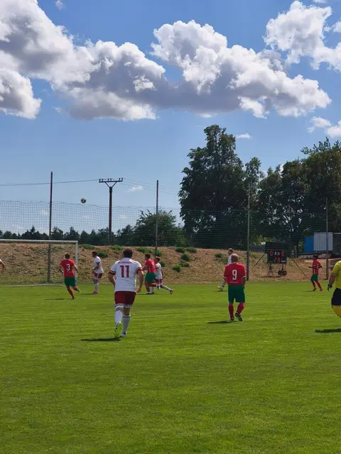 Zbraslav „B“ – Moravské Bránice 0:2 (0:1) — fotka 14