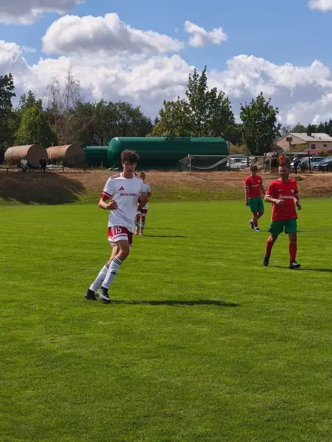 Zbraslav „B“ – Moravské Bránice 0:2 (0:1) — fotka 16