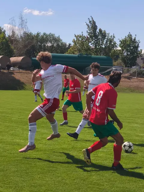 Zbraslav „B“ – Moravské Bránice 0:2 (0:1) — fotka 33