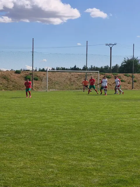 Zbraslav „B“ – Moravské Bránice 0:2 (0:1) — fotka 49