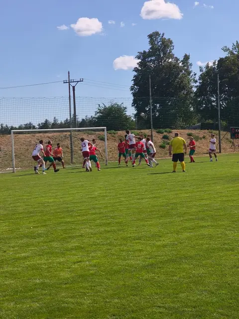 Zbraslav „B“ – Moravské Bránice 0:2 (0:1) — fotka 50